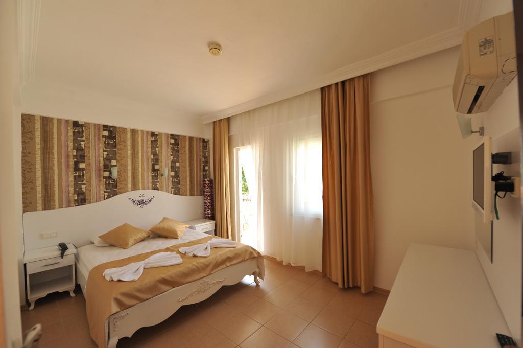 Taner Otel Олудениз Екстериор снимка