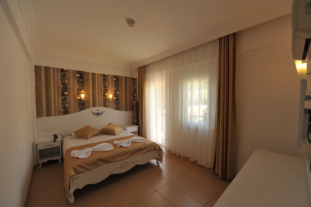 Taner Otel Олудениз Екстериор снимка