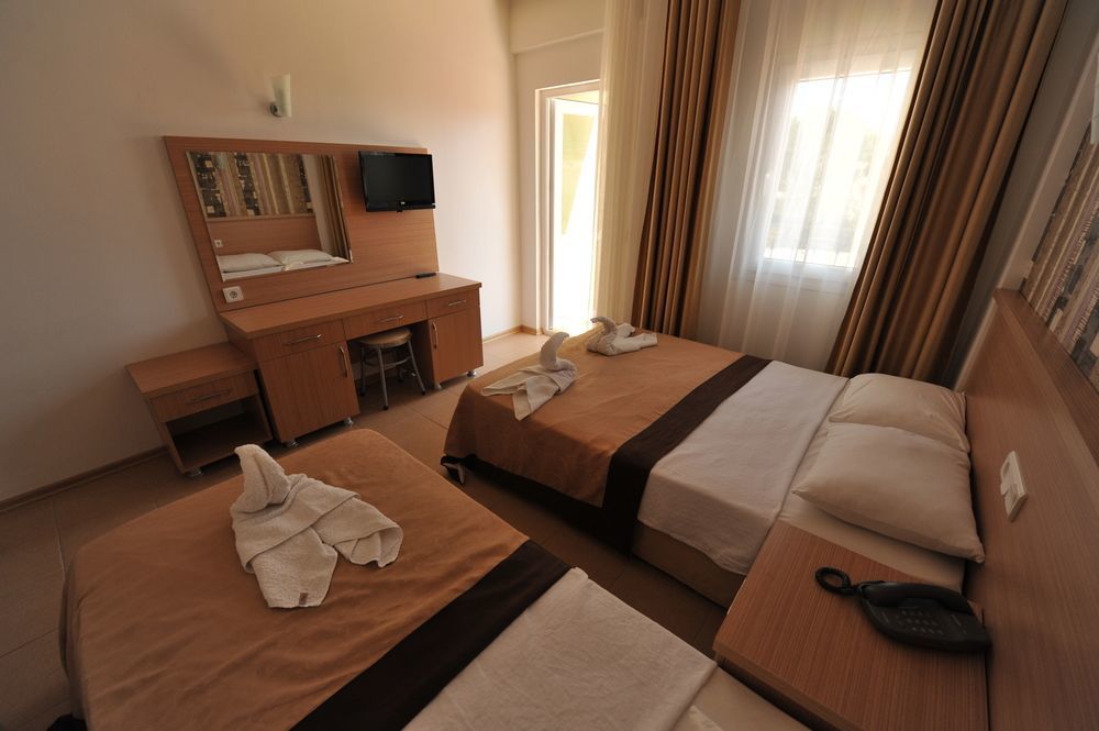 Taner Otel Олудениз Екстериор снимка