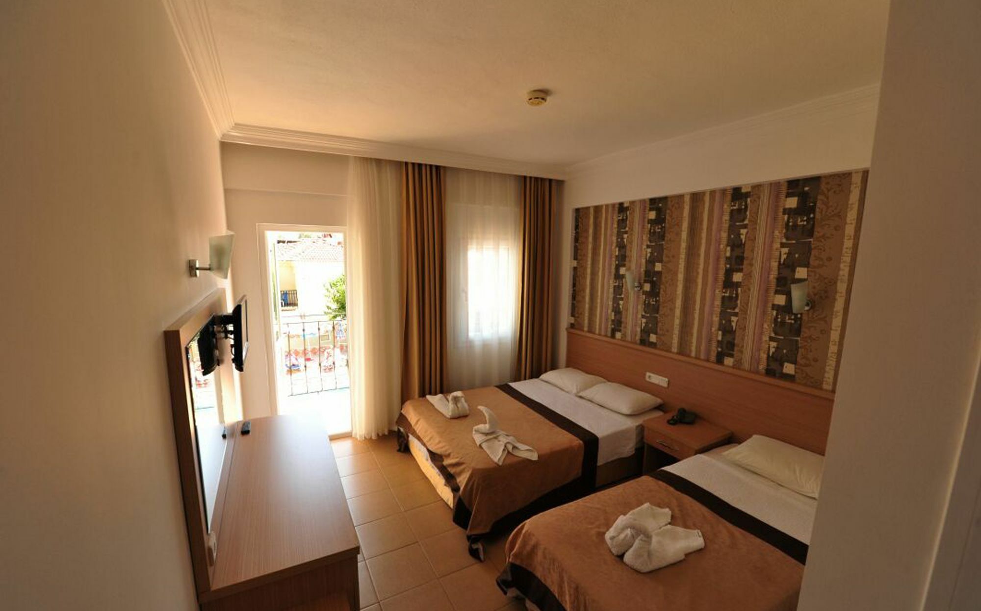 Taner Otel Олудениз Екстериор снимка